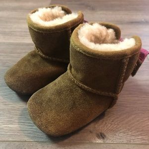 UGG Infant Boots With Pink Bow Size: 0/1